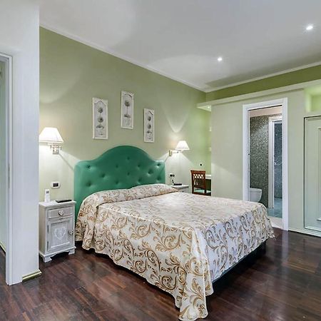 ローマ Antico Platano Bed & Breakfast エクステリア 写真
