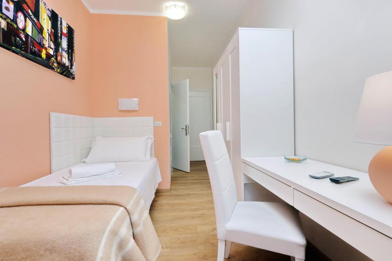 ローマ Antico Platano Bed & Breakfast エクステリア 写真
