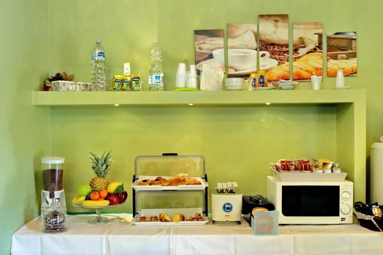 ローマ Antico Platano Bed & Breakfast エクステリア 写真